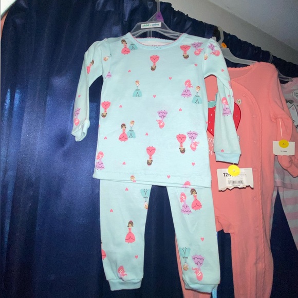 Set of baby girl pj’s.  Different sizes.  A way - Picture 4 of 6